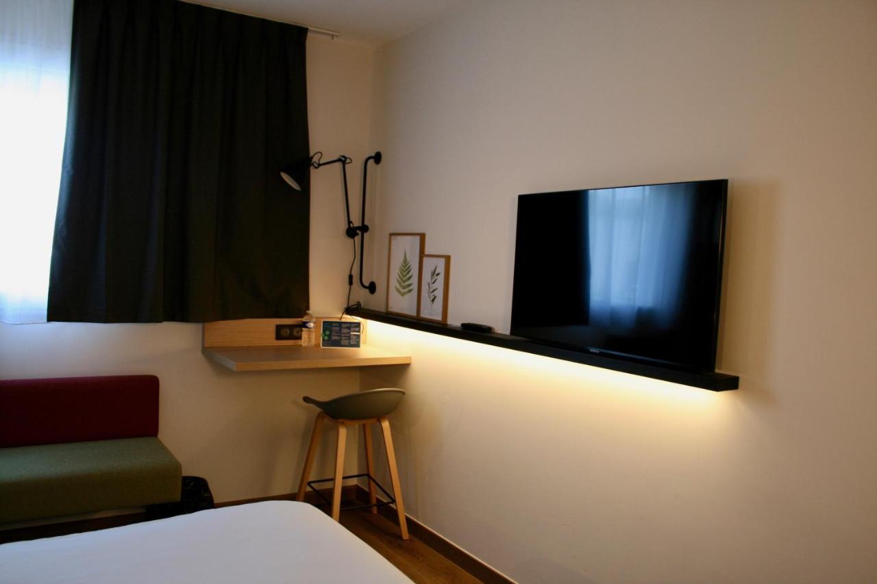 Campanile Ouest - Croix D'argent Hotel Montpellier