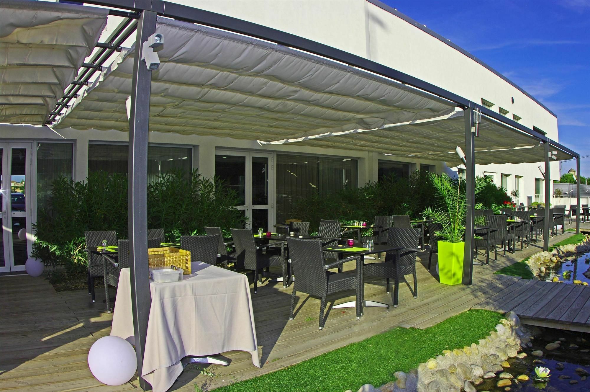 Campanile Ouest - Croix D'argent 4*